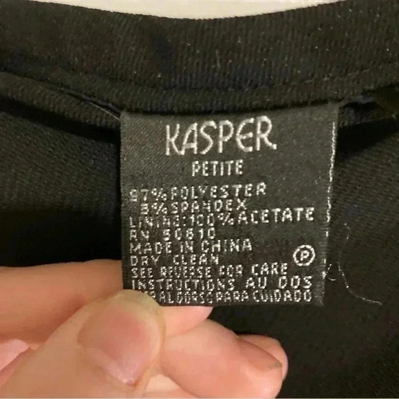 Kasper Women’s Suit Blazer Jacket and Skirt Sz.4p Black w/ Pleats - Picture 13 of 13